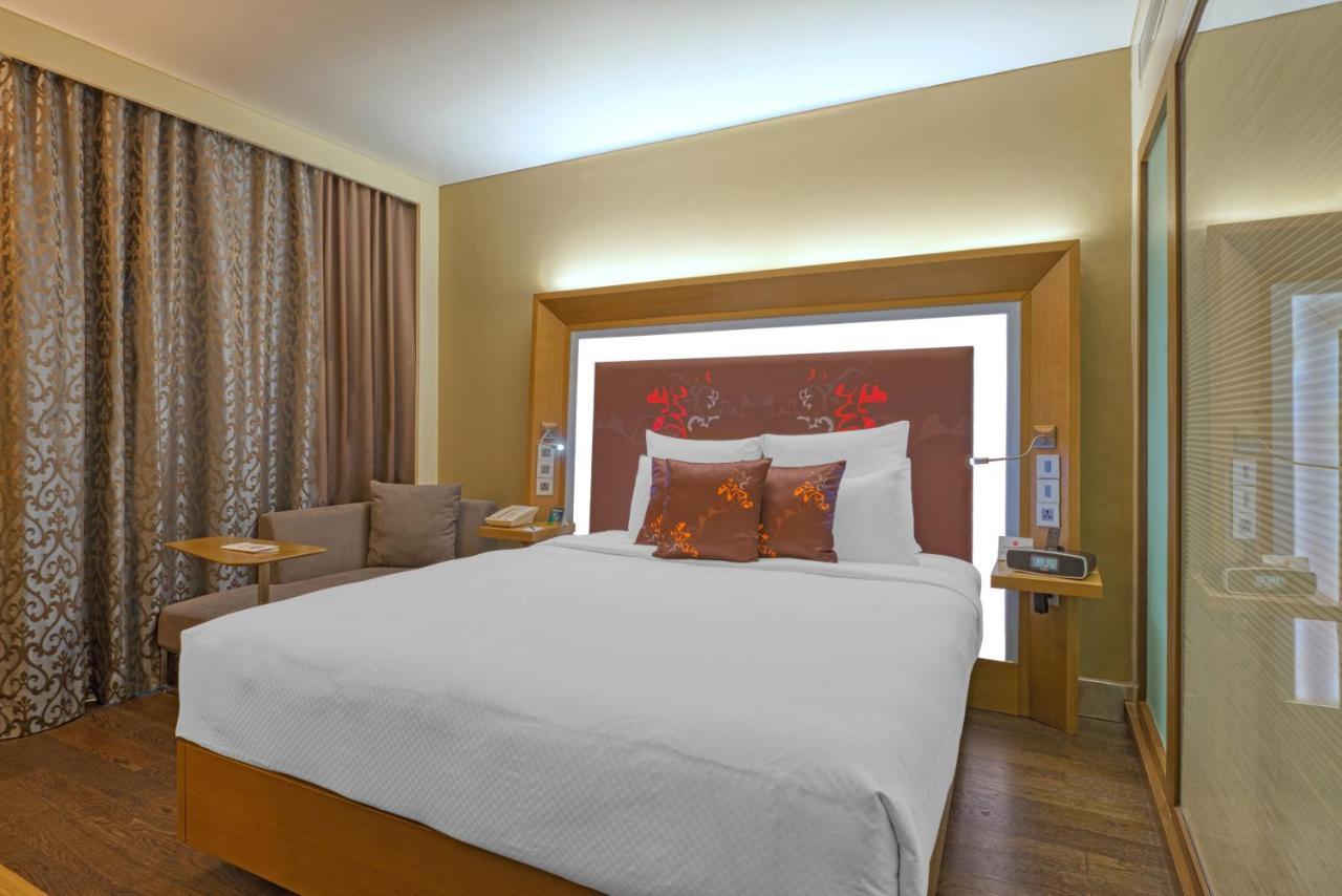 Novotel Bengaluru Outer Ring Road Esterno foto