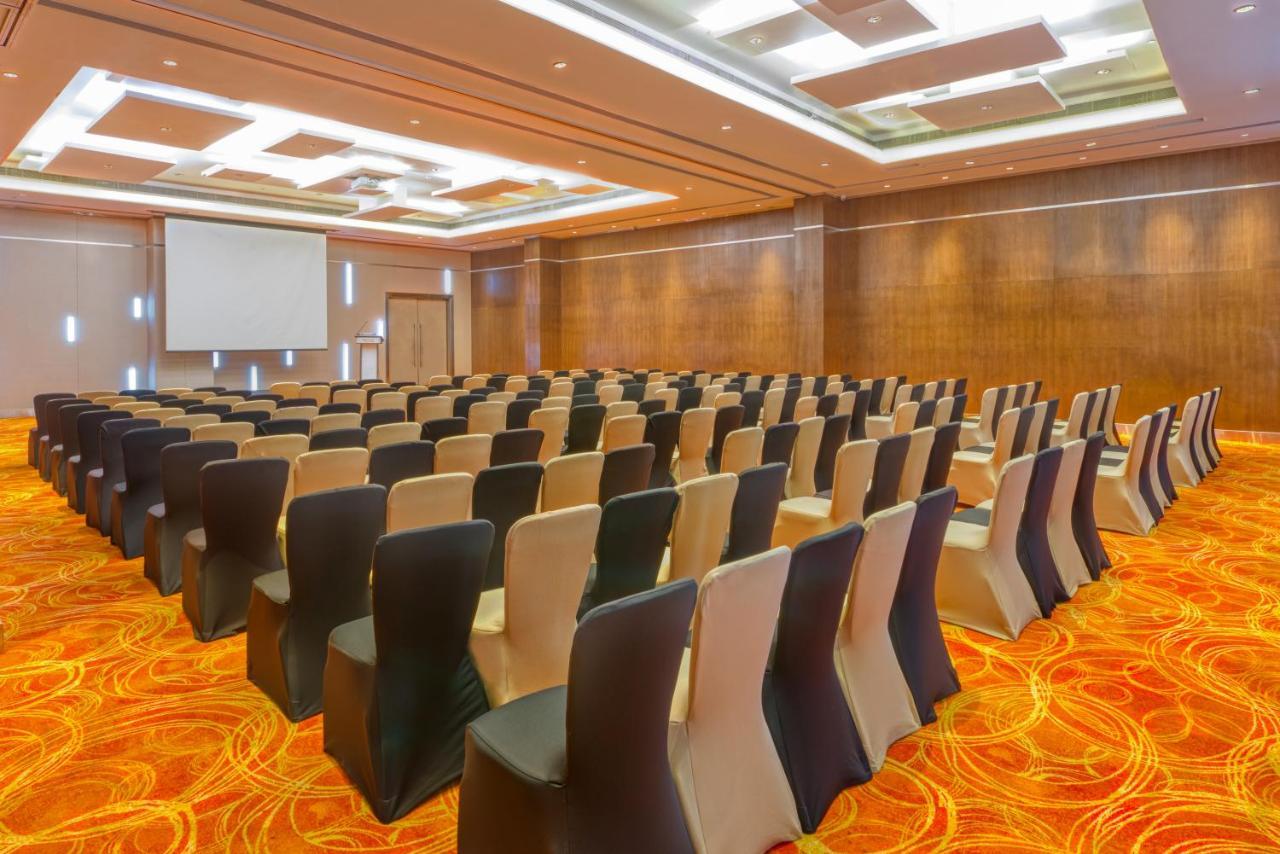 Novotel Bengaluru Outer Ring Road Esterno foto