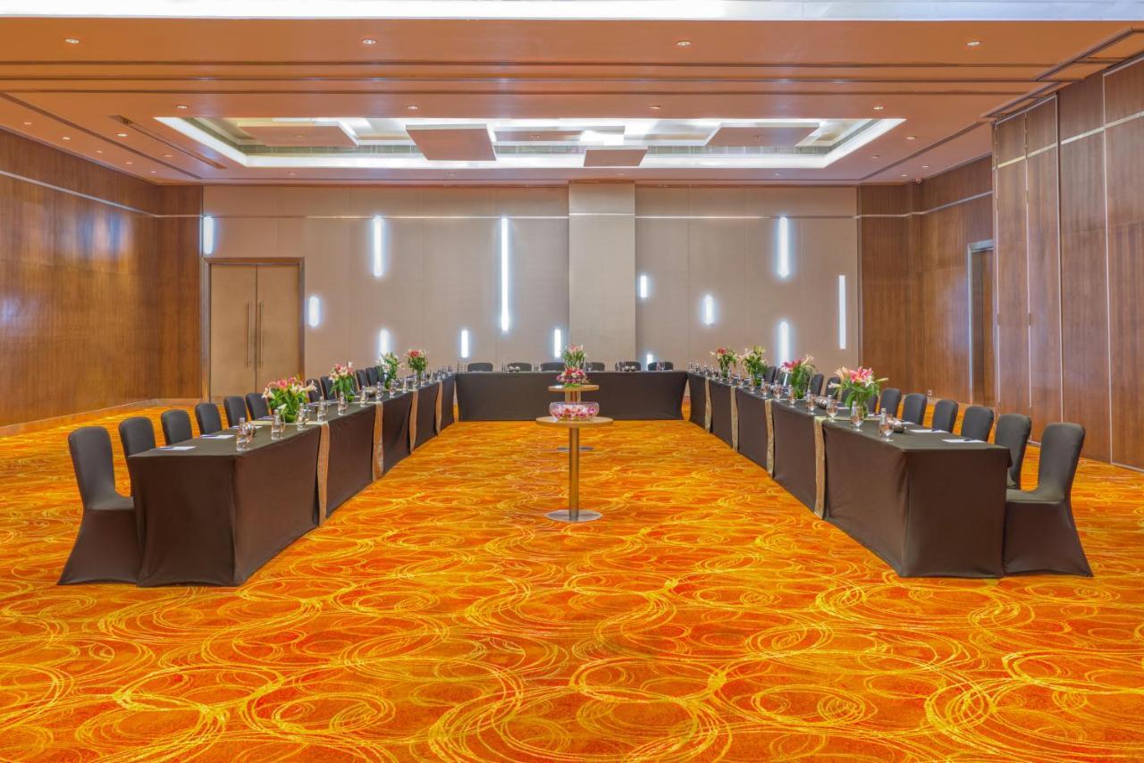 Novotel Bengaluru Outer Ring Road Esterno foto
