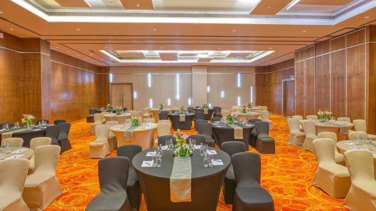 Novotel Bengaluru Outer Ring Road Esterno foto