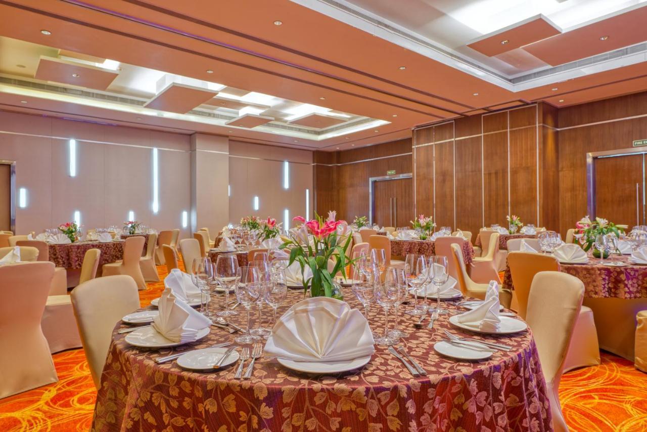Novotel Bengaluru Outer Ring Road Esterno foto