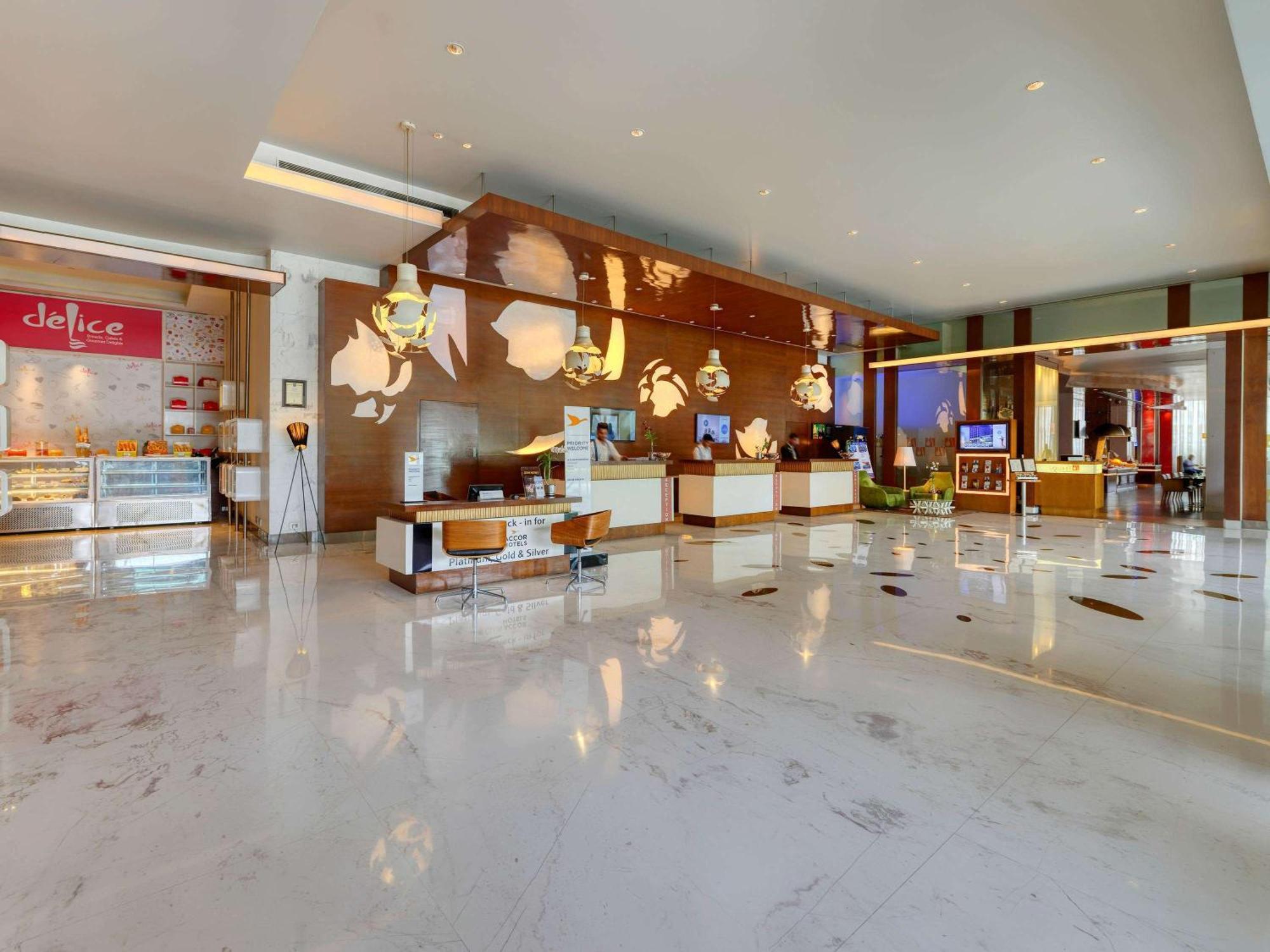 Novotel Bengaluru Outer Ring Road Esterno foto